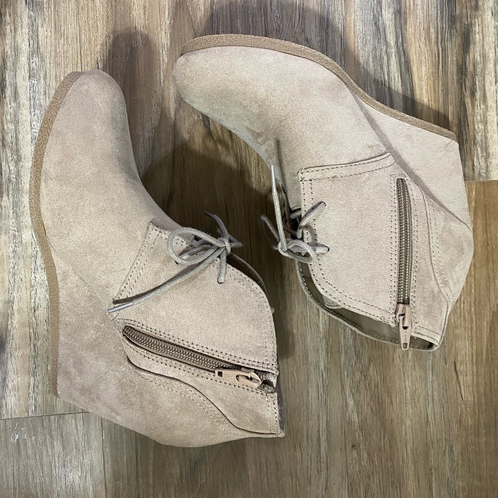 Wedge booties - Picture 3 of 3